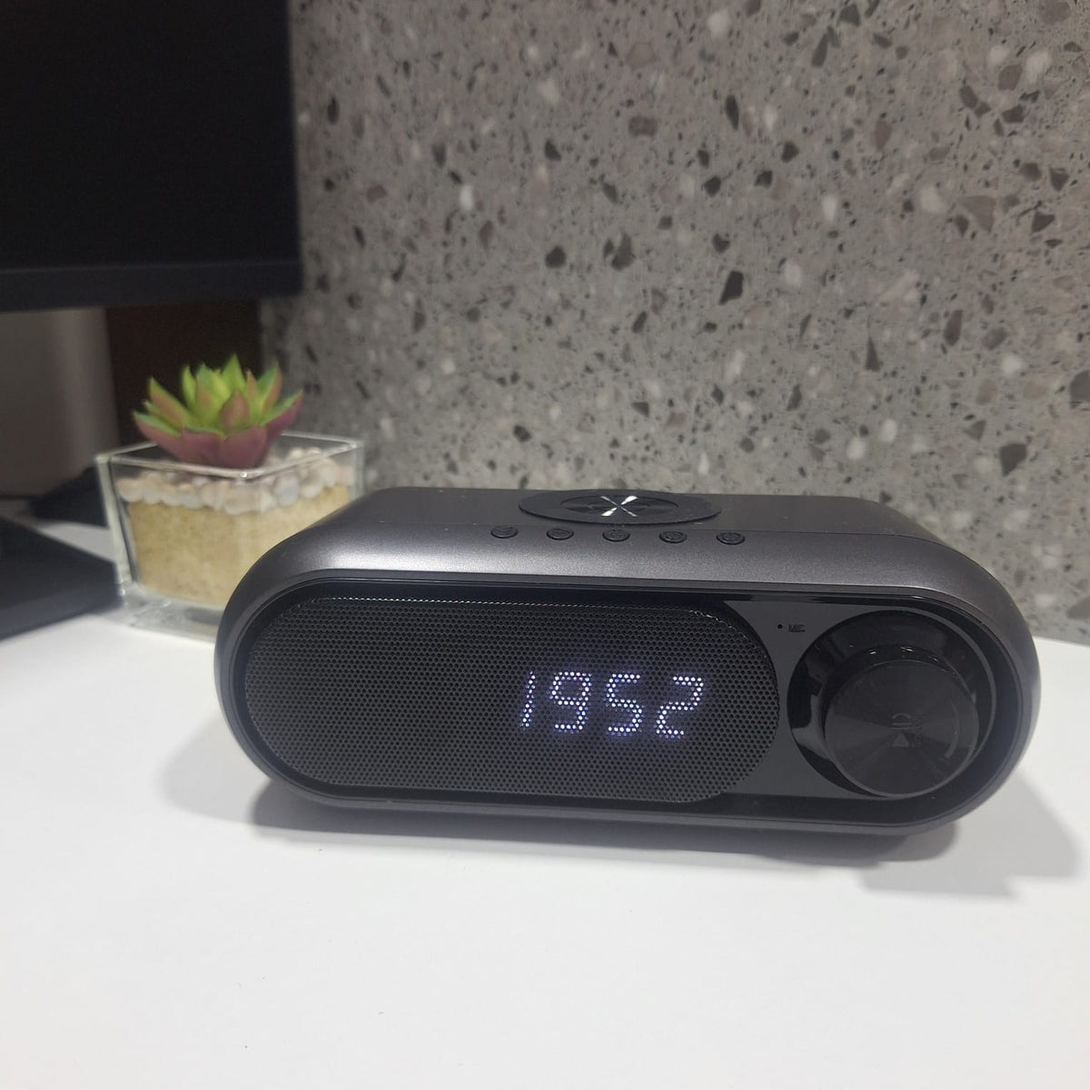 🎁PARLANTE RADIO CON CARGA INALÁMBRICA