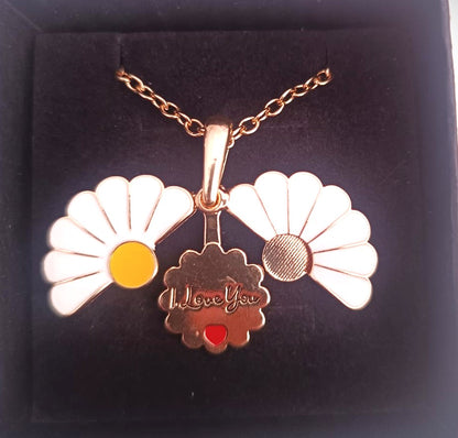 COLLAR MEDALLON MARGARITA CON MENSAJE